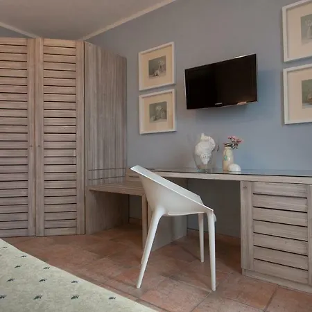 Boutique Ilio SantʼAndrea