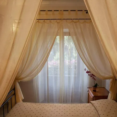 Boutique Ilio Hotel SantʼAndrea