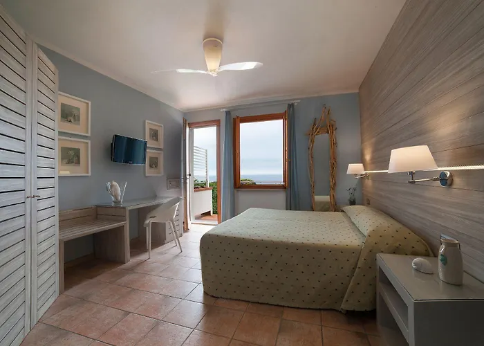 Boutique Ilio מלון 3*